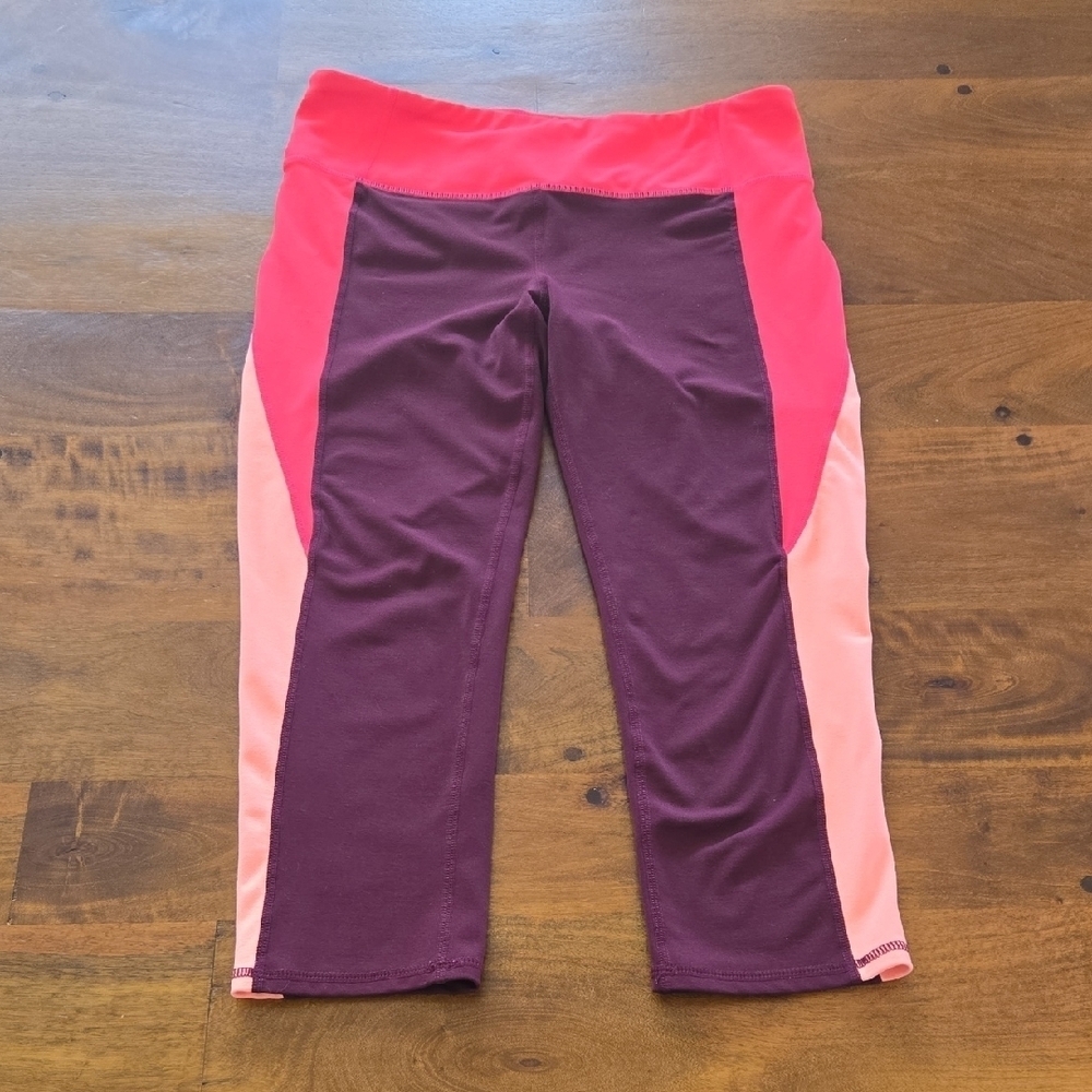 GAP Fit Cropped Colorblock Leggings Size Medium